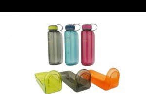 OllyBottle Product Makes Watering Your Dog On the Go Quick and Easy