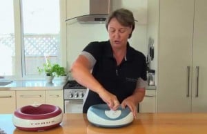 The Torus Water Bowl Gives Your Dog Clean, Filtered Water