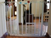 Review: Carlson Pet Products Extra-Wide Walk Through Dog Gate Carlson Pet Products Dog Gate Review