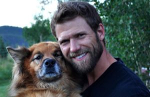 Dr. Travis Weeps After Viewing Tribute to His Aging Dog Dr. Travis Weeps After Viewing Tribute to His Aging Dog