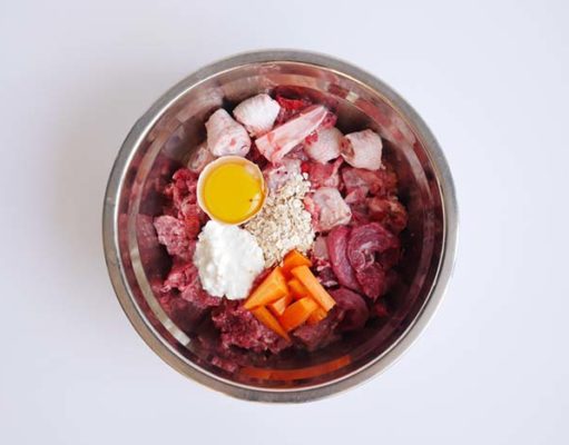 Raw Diets for Dogs Have Health Benefits, New Study Suggests Raw Diets for Dogs Have Health Benefits, New Study Suggests