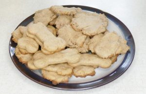 Recipe: Easy DIY Dog Treats Easy DIY Dog Treats