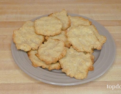 Recipe: Peanut Butter and Cornmeal Dog Biscuits Peanut Butter and Cornmeal Dog Treats