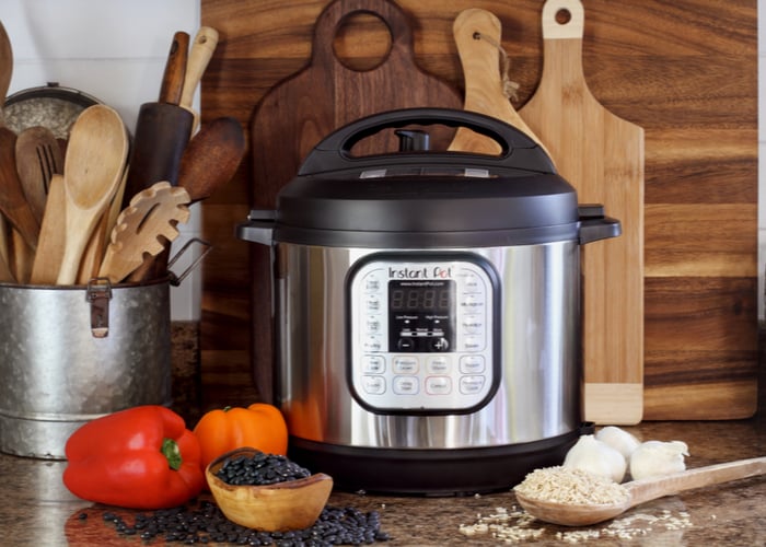 https://topdogtips.com/wp-content/uploads/2022/02/Instant-Pot-Dog-Food-Cooking.jpg