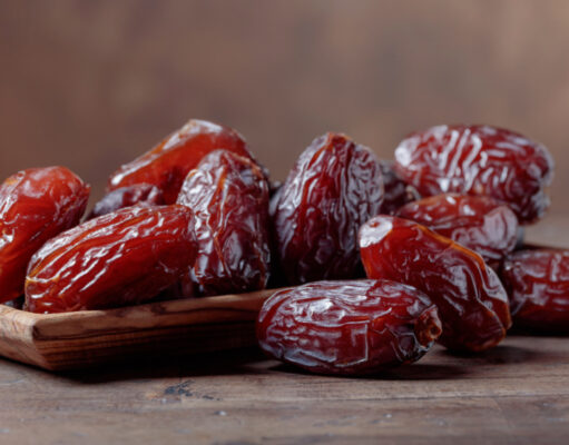 Can Dogs Eat Dates: Fresh vs Dried can dogs eat dates